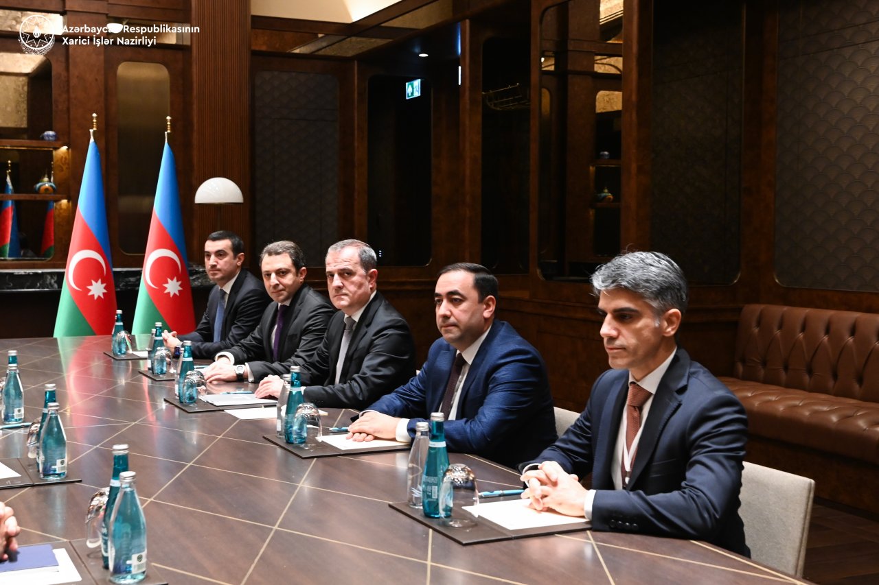 İstanbulda Azərbaycan və Ermənistan XİN başçılarının görüşü keçirilib - FOTO - foto 1