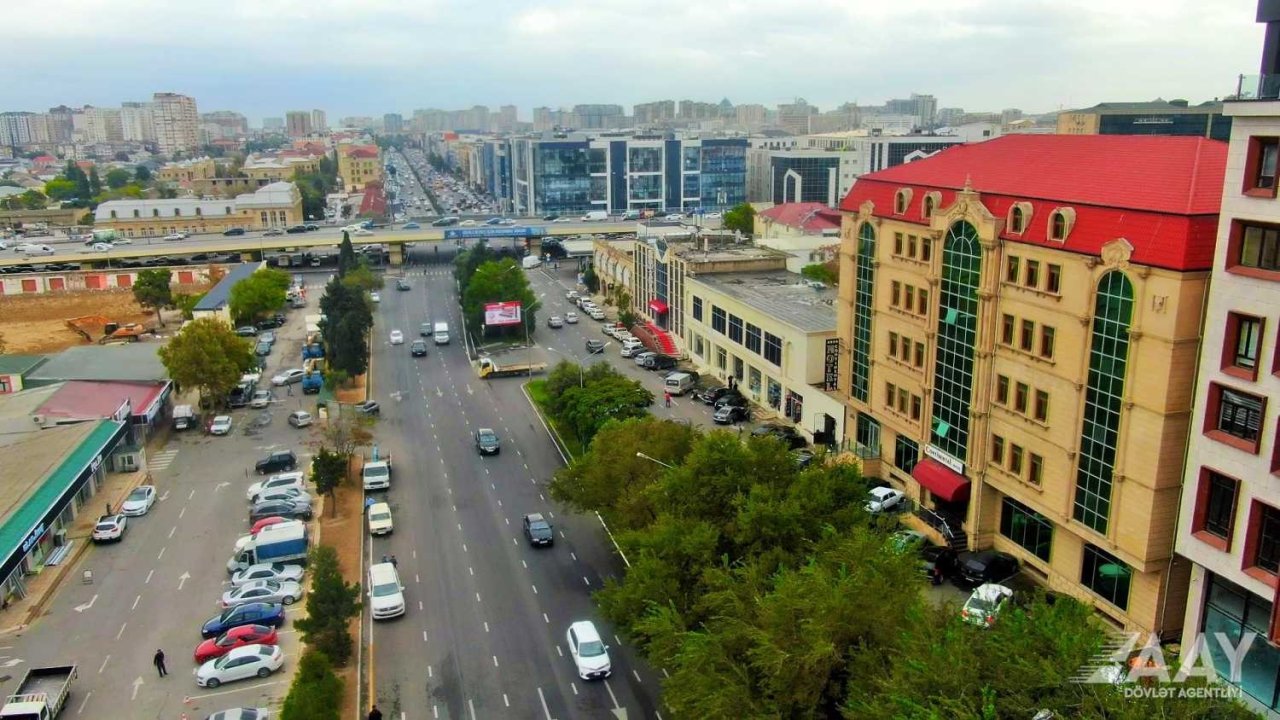 Bakının bu küçəsi təmir edildi &ndash; VİDEO 