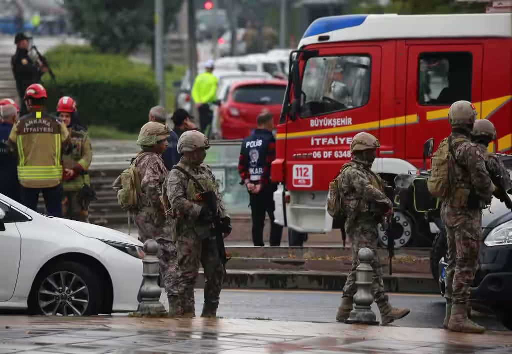 Türkiyədə terrorla bağlı mediaya yayım qadağası qoyuldu Türkiyədə terrorla bağlı mediaya yayım qadağası qoyuldu