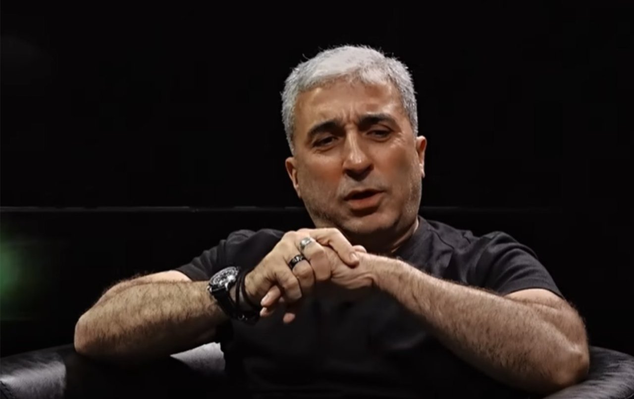 Rafael İsgəndərov həmin qadınlardan üzr istədi &ndash; VİDEO 