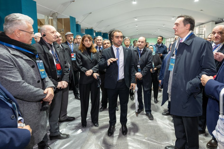 Azərbaycanda akkreditə olunmuş diplomatik missiyalar Bakı Stadionunda olublar - FOTO - foto 1