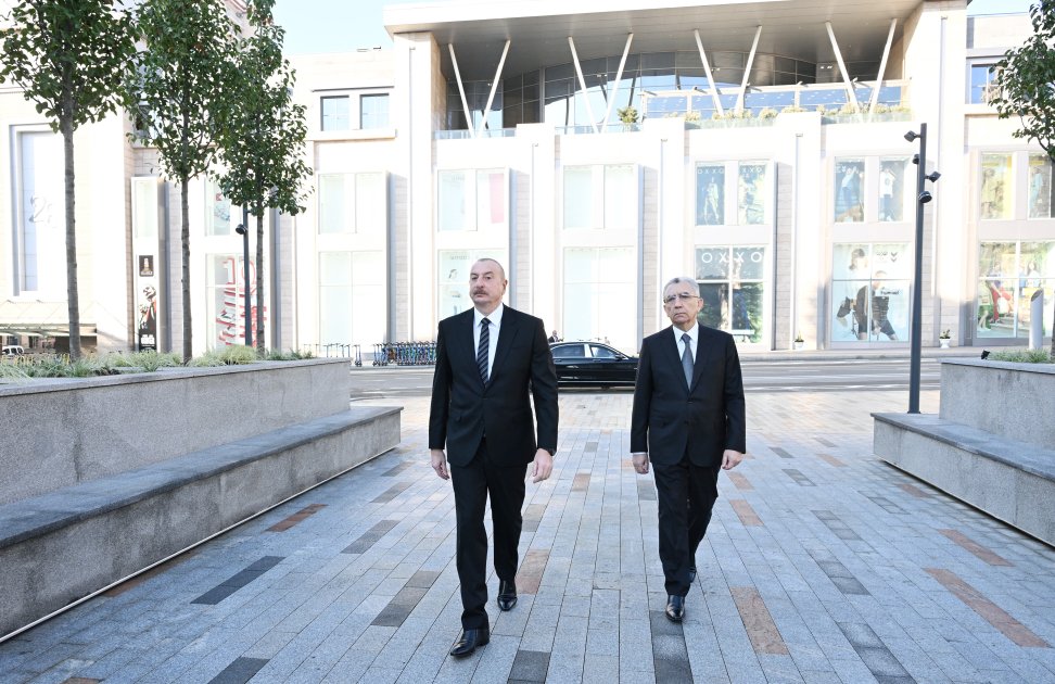 Prezident “28 May”ın qarşısında yaradılan şəraitlə TANIŞ OLDU - FOTO/VİDEO Prezident “28 May”ın qarşısında yaradılan şəraitlə TANIŞ OLDU - FOTO/VİDEO