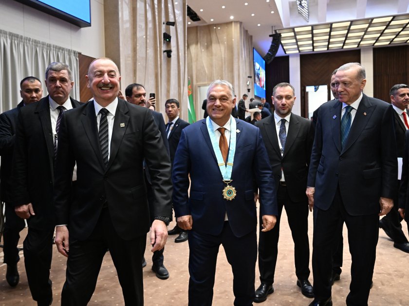 İlham Əliyev Macarıstanın Baş nazirinin təltifolunma mərasimində - FOTO/VİDEO - foto 5
