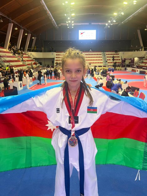 Vətən müharibəsi şəhidinin taekvondoçu qızı Avropa çempionu oldu – FOTO - foto 1