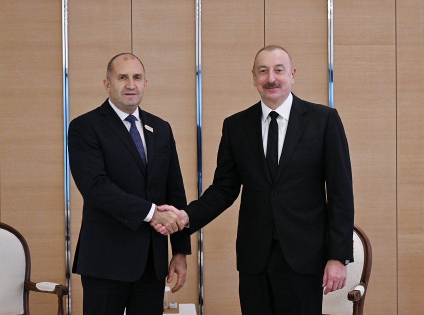 İlham Əliyev Rumen Radevlə ölkələrimiz arasında əməkdaşlığı müzakirə etdi – FOTO İlham Əliyev Rumen Radevlə ölkələrimiz arasında əməkdaşlığı müzakirə etdi – FOTO