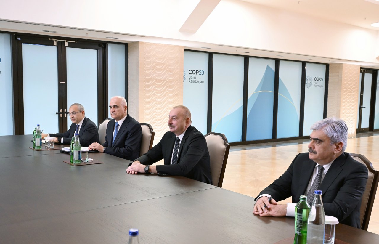 Prezident Rusiyanın maliyyə naziri və Dövlət Dumasında fraksiya rəhbəri ilə görüşdü – FOTO/VİDEO - foto 1