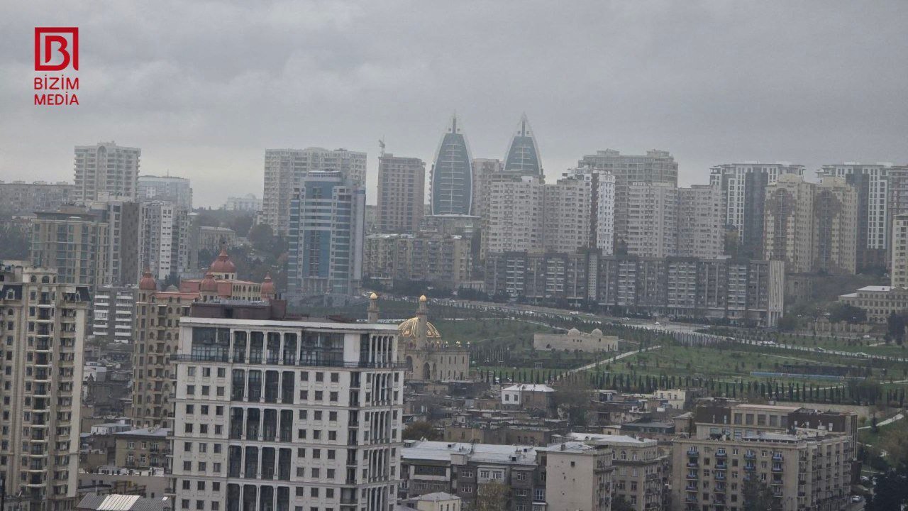 Bakıda DUMANLI HAVA – FOTO - foto 1