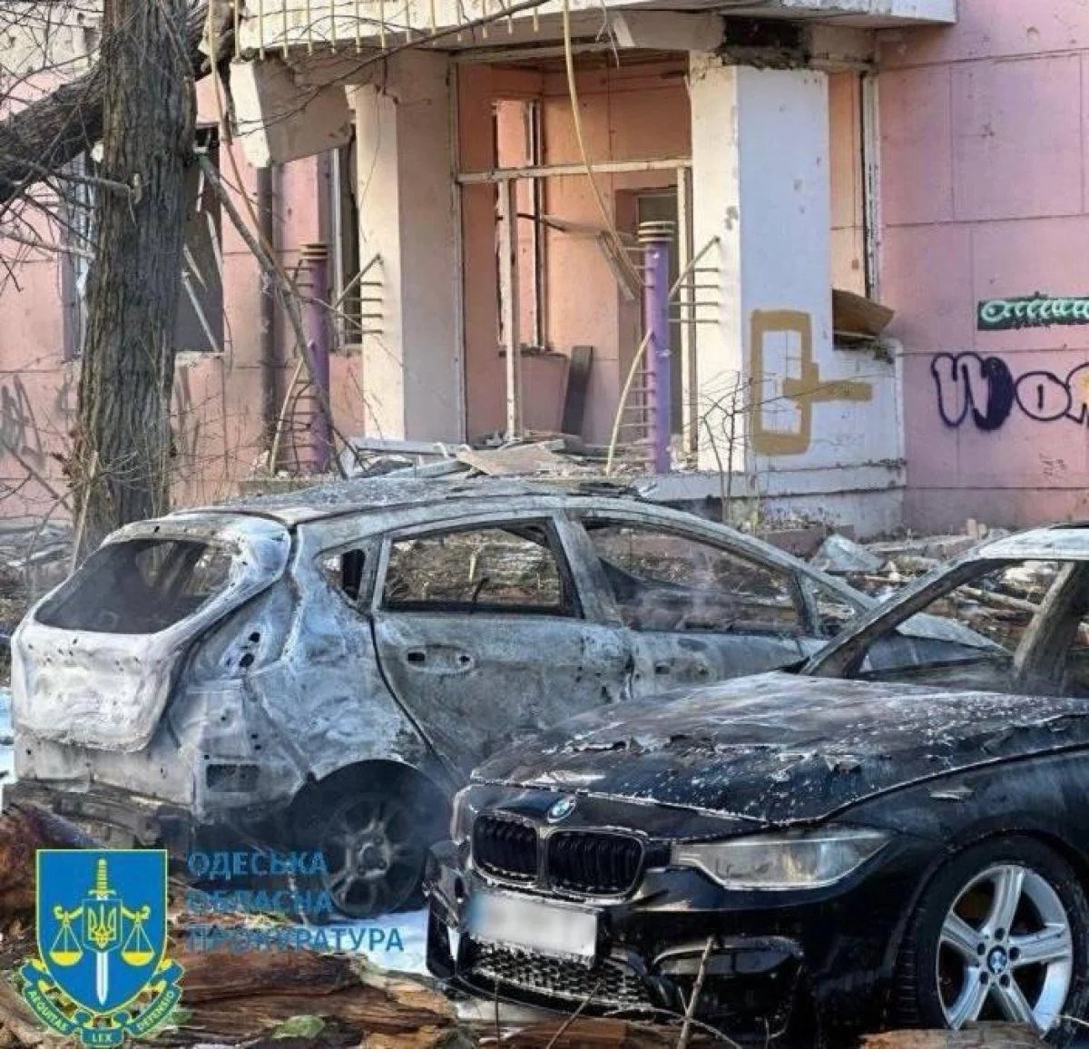 Rusiya Odessanı “İskəndər”lə vurdu: 10 ölü, 40-dan çox yaralı var – FOTO/VİDEO - foto 5