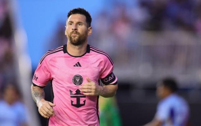 Messi Barselonaya niyə gedir? Messi Barselonaya niyə gedir?