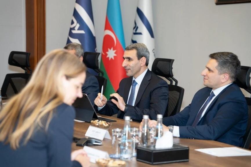 ADY və Almaniya şirkəti arasında dəmir yollarının modernləşdirilməsi müzakirə edildi - FOTO - foto 3