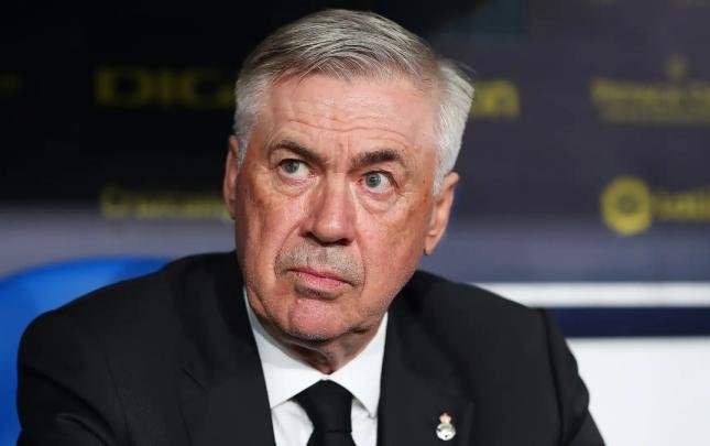Ançelotti: "Heç kəs mənə bununla bağlı məsləhət verə bilməz" Ançelotti: "Heç kəs mənə bununla bağlı məsləhət verə bilməz"