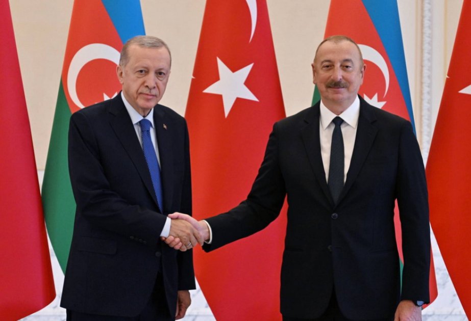 İlham Əliyev Ərdoğana zəng etdi İlham Əliyev Ərdoğana zəng etdi