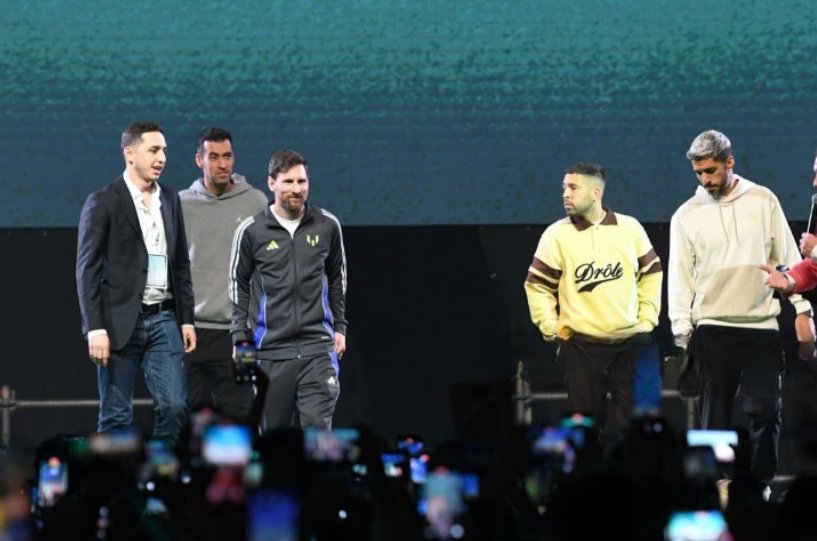 Lionel Messi Azərbaycana təşəkkür etdi - VİDEO