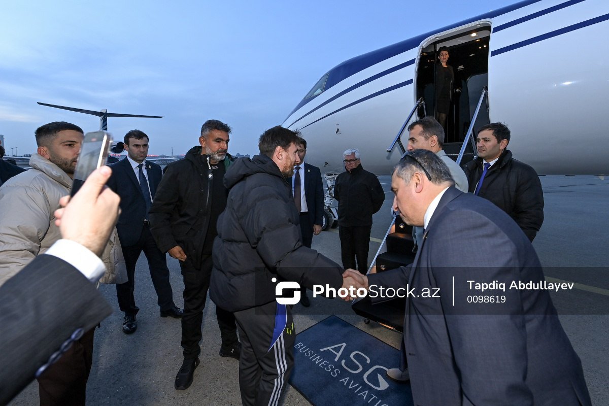 Messi və yoldaşlarının Bakı səfəri BAŞA ÇATDI - FOTO/VİDEO - foto 3