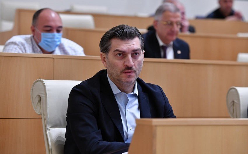 Mixeil Kavelaşvili Gürcüstanın Prezidenti SEÇİLDİ - VİDEO