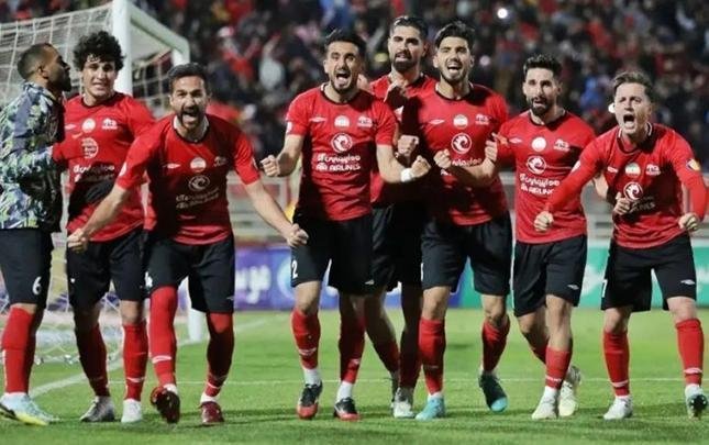 "Traktor" qalib gəlib liderliyini qorudu