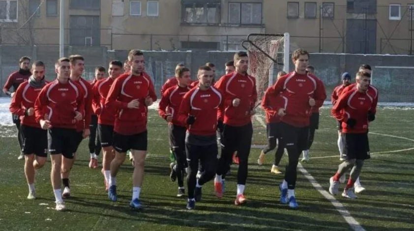 Klub prezidenti məşqçi və futbolçuları QOVDU Klub prezidenti məşqçi və futbolçuları QOVDU