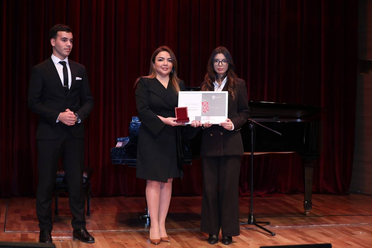 “Mədəniyyət Könüllüləri” İctimai Birliyinin 2024-cü ilin yekunlarına dair hesabat toplantısı keçirildi – FOTO - foto 27