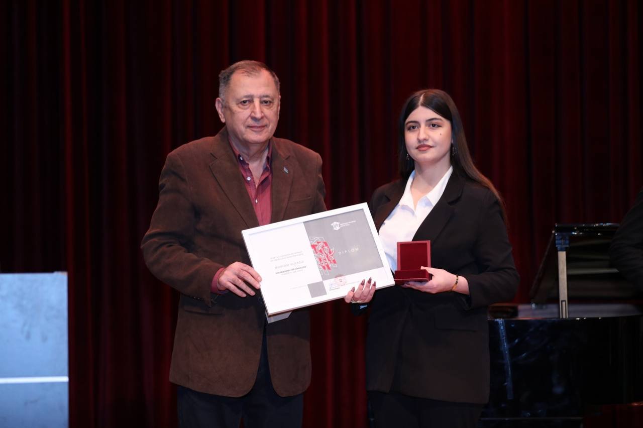 “Mədəniyyət Könüllüləri” İctimai Birliyinin 2024-cü ilin yekunlarına dair hesabat toplantısı keçirildi – FOTO - foto 19
