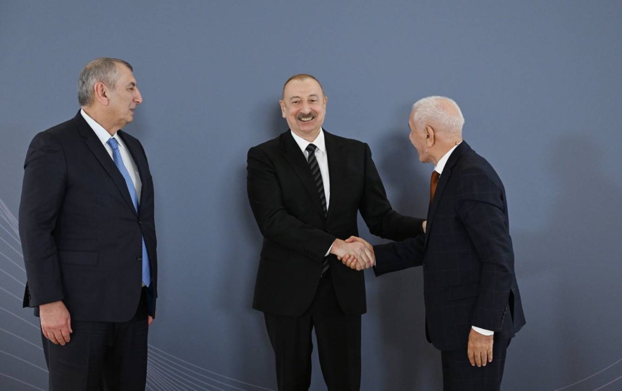 İlham Əliyev idmançıları mükafatlandırdı - FOTO - foto 32