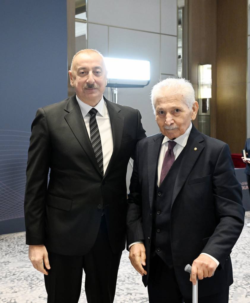 İlham Əliyev idmançıları mükafatlandırdı - FOTO - foto 35