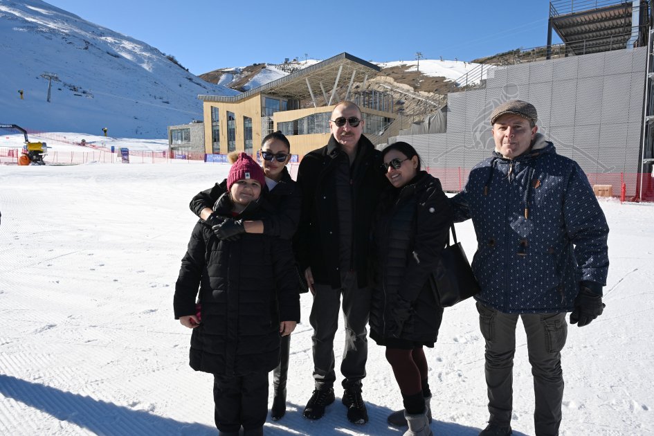 Prezident və ailəsi Şahdağ Turizm Kompleksində - FOTO/VİDEO - foto 35