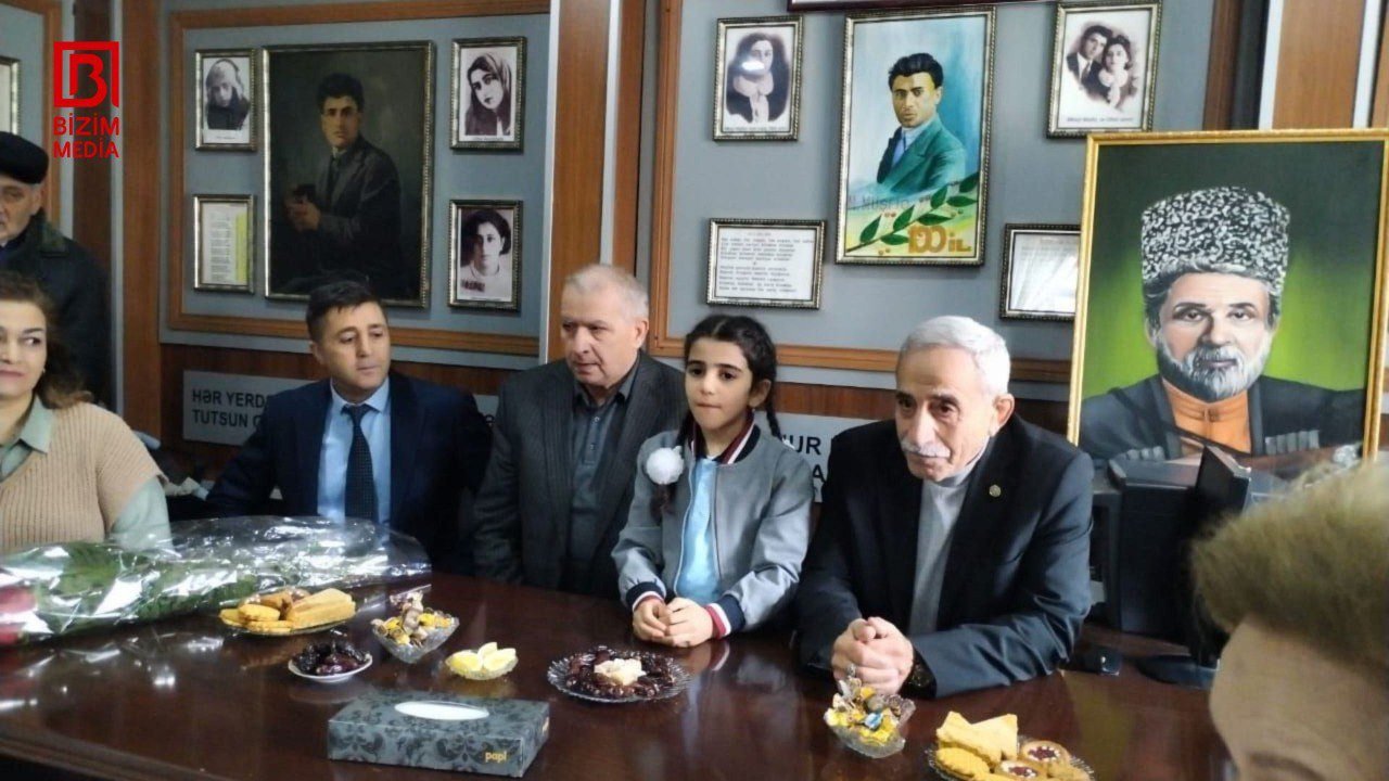 Böyük məhəbbət şairinin vəfatının 87-ci ildönümü doğulduğu torpaqda QEYD OLUNDU – FOTO - foto 5