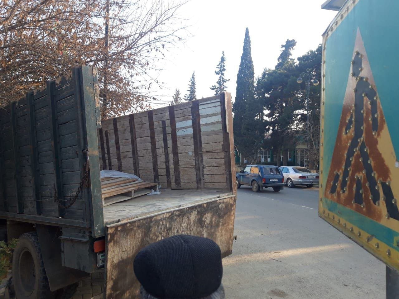 Biləsuvarda QƏZA: Məktəblilər son anda xilas oldular - FOTO - foto 2