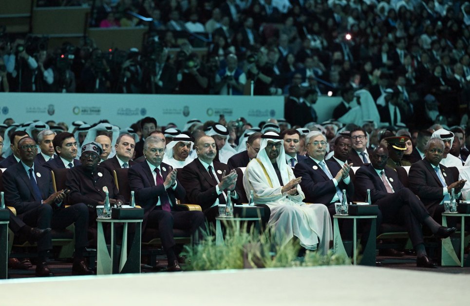 İlham Əliyev Əbu-Dabi Dayanıqlılıq Həftəsinin açılış mərasimində iştirak edib - FOTO/VİDEO - foto 5