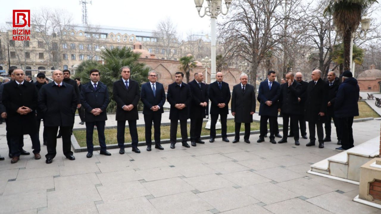 Gəncədə Cavad Xan yad edildi - FOTO - foto 2