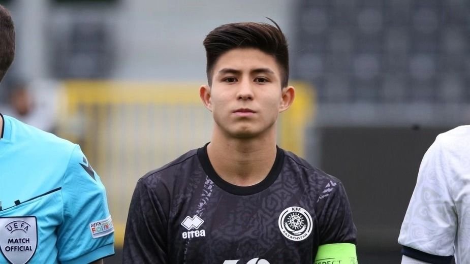 &ldquo;Çelsi&rdquo; 16 yaşlı qazax futbolçu transfer edir