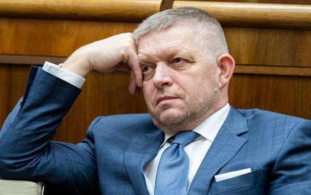 Fiko: &ldquo;Baş nazirəm, Ukraynanın xidmətçisi yox&rdquo;