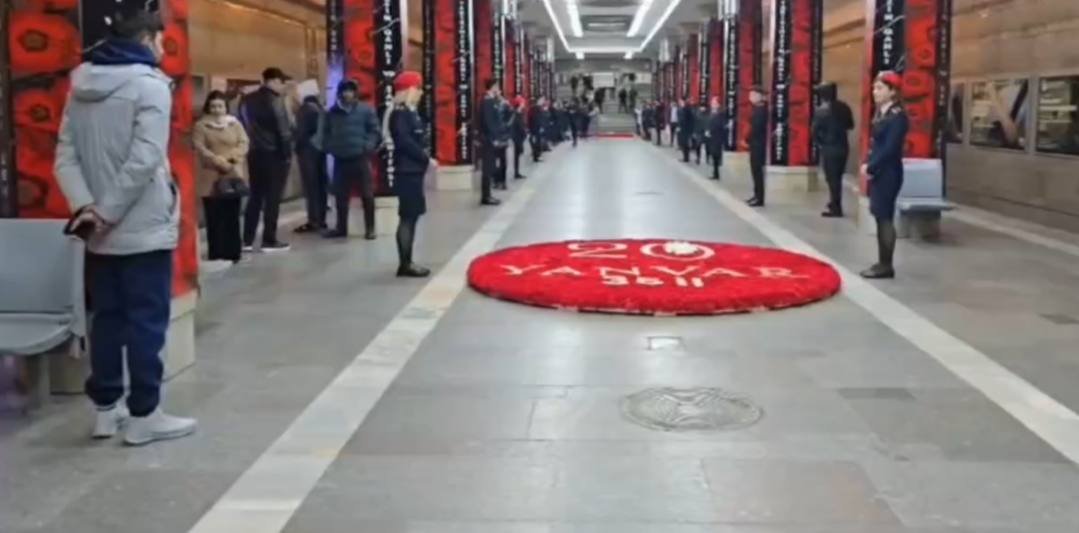 Bakı metrosunda 20 Yanvar şəhidləri yad edilir &ndash; VİDEO 