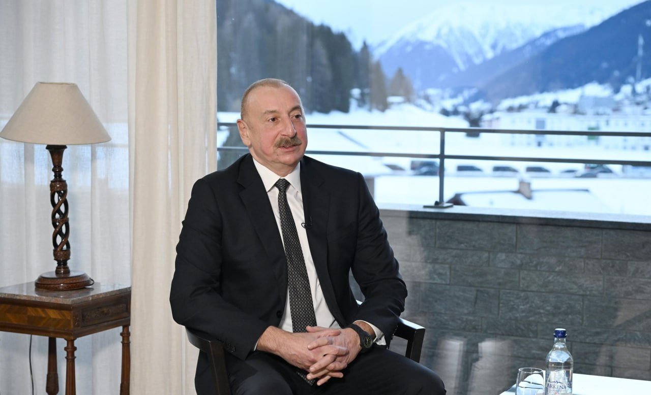 İlham Əliyev Davosda Çinin CGTN telekanalına MÜSAHİBƏ VERDİ - FOTO - foto 2