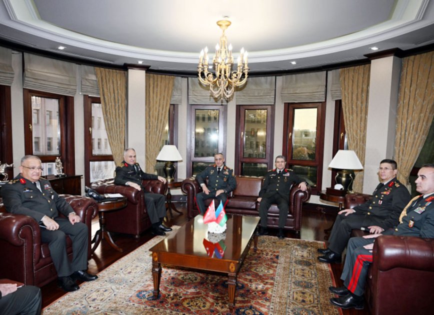 Azərbaycanla Türkiyə arasında hərbi-təhsil sahələrində əməkdaşlıq müzakirə edildi - FOTO - foto 2