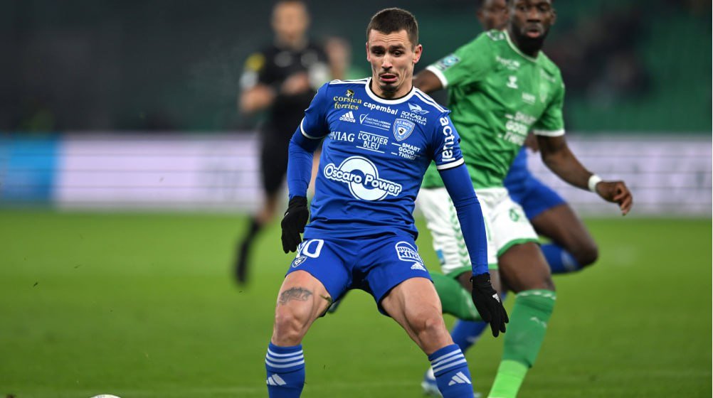 &ldquo;Qarabağ&rdquo;ın transfer etmək istədiyi hücumçu Yunanıstana GETDİ