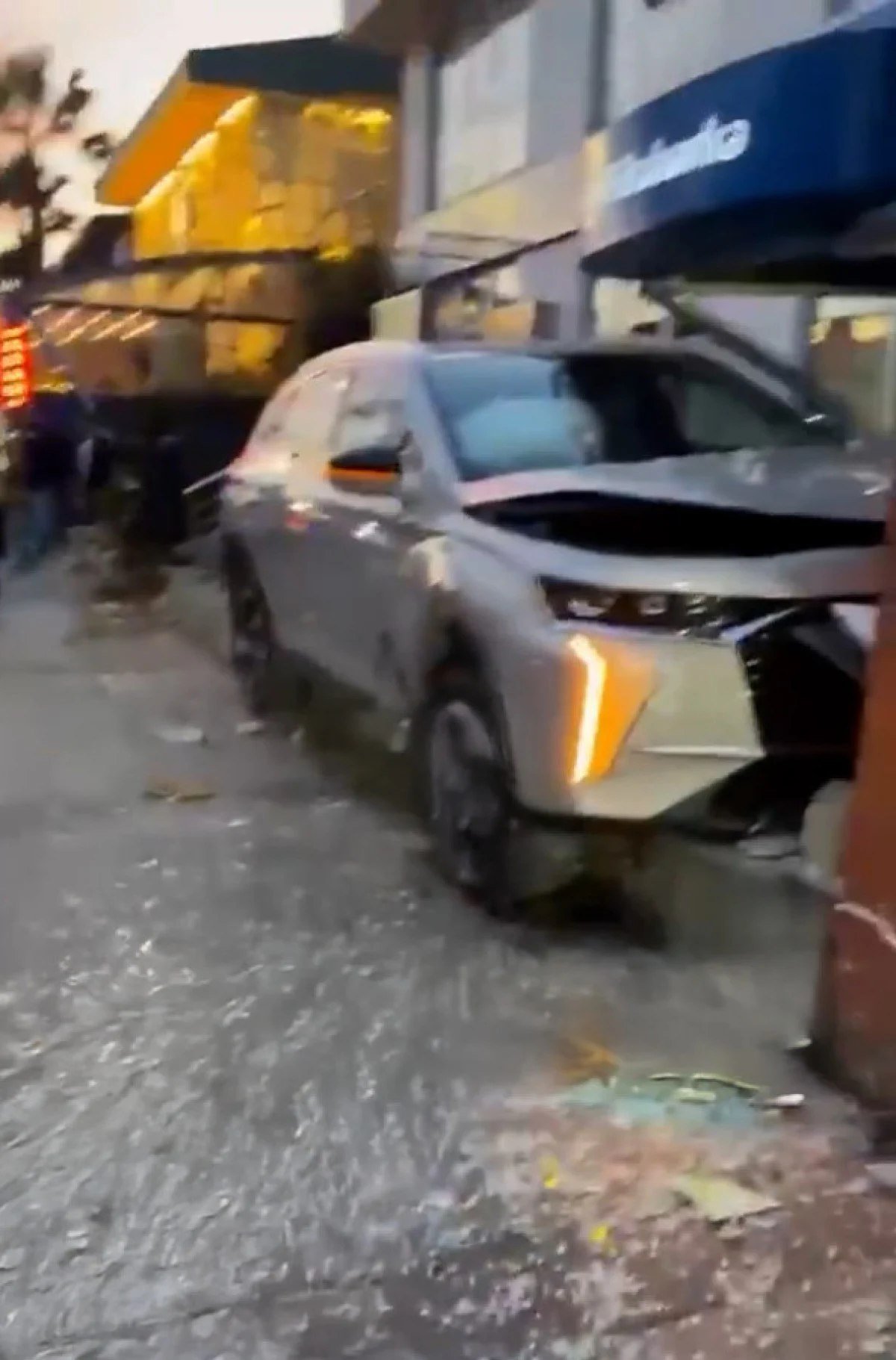 Tanınmış iş adamı ölümdən döndü – FOTO/VİDEO - foto 5