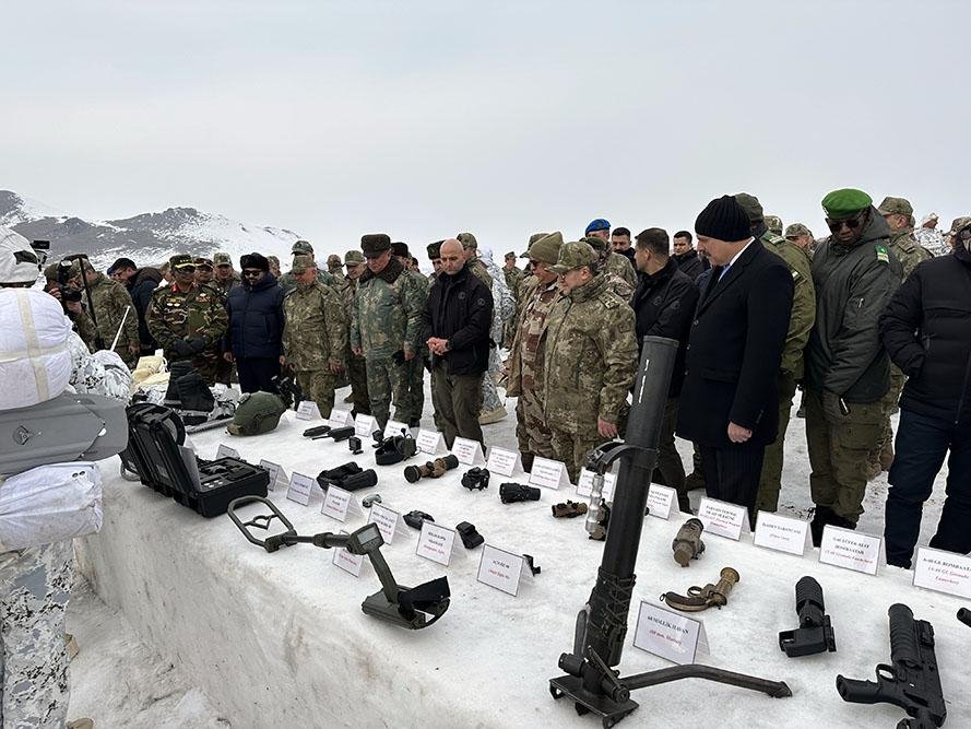 MN: Taktiki hava desantı qrupları dağlıq ərazidə döyüş tətbiqi üzrə tapşırıqları icra ediblər - FOTO - foto 1