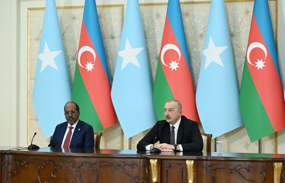 Azərbaycan və Somali prezidentləri mətbuata bəyanatlarla çıxış ediblər - FOTO - foto 2