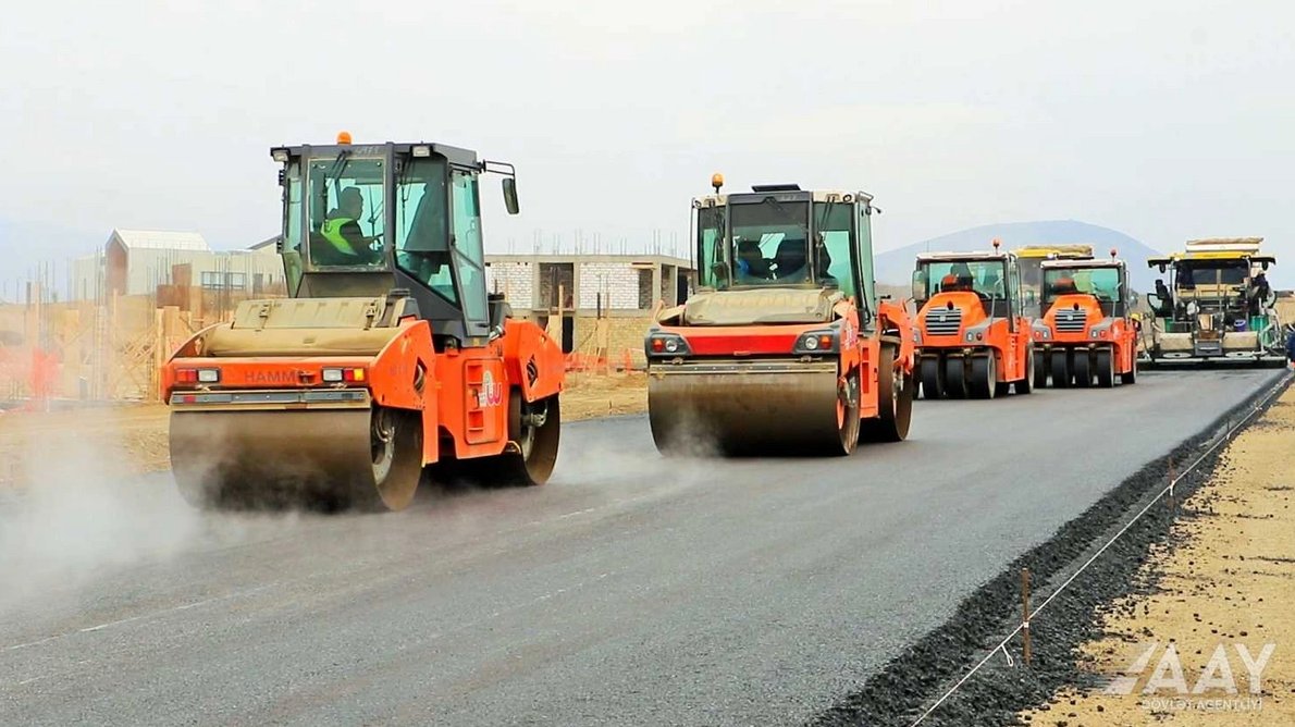 Füzuli şəhərində 12 küçənin tikintisi aparılır - FOTO/VİDEO - foto 3