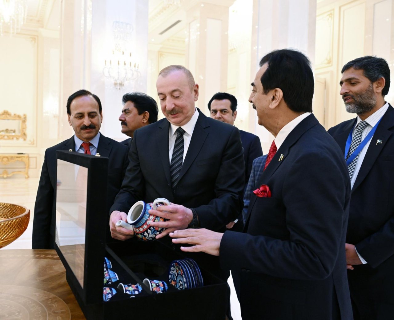 İlham Əliyev Pakistan Senatının sədrini qəbul etdi - FOTO/VİDEO - foto 2