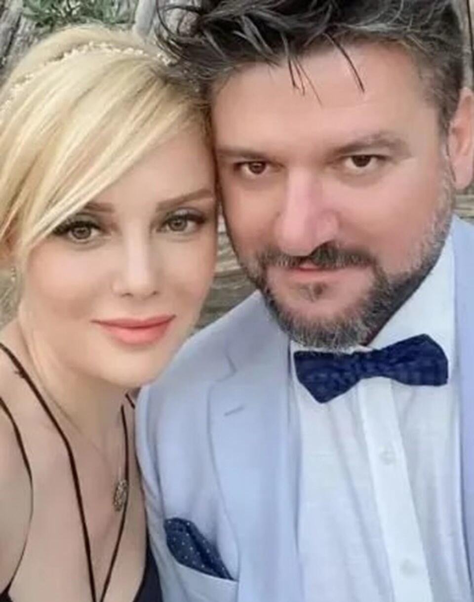 Telefonuna yüklədiyi casus proqram ilə xəyanəti öyrəndi: 4-cü əri idi... – FOTO - foto 1