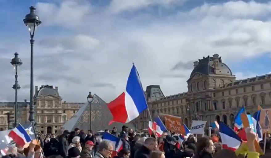 Parisdə VƏZİYYƏT GƏRGİNDİR: Aİ və NATO-ya qarşı etirazlar keçirilir - VİDEO Parisdə VƏZİYYƏT GƏRGİNDİR: Aİ və NATO-ya qarşı etirazlar keçirilir - VİDEO