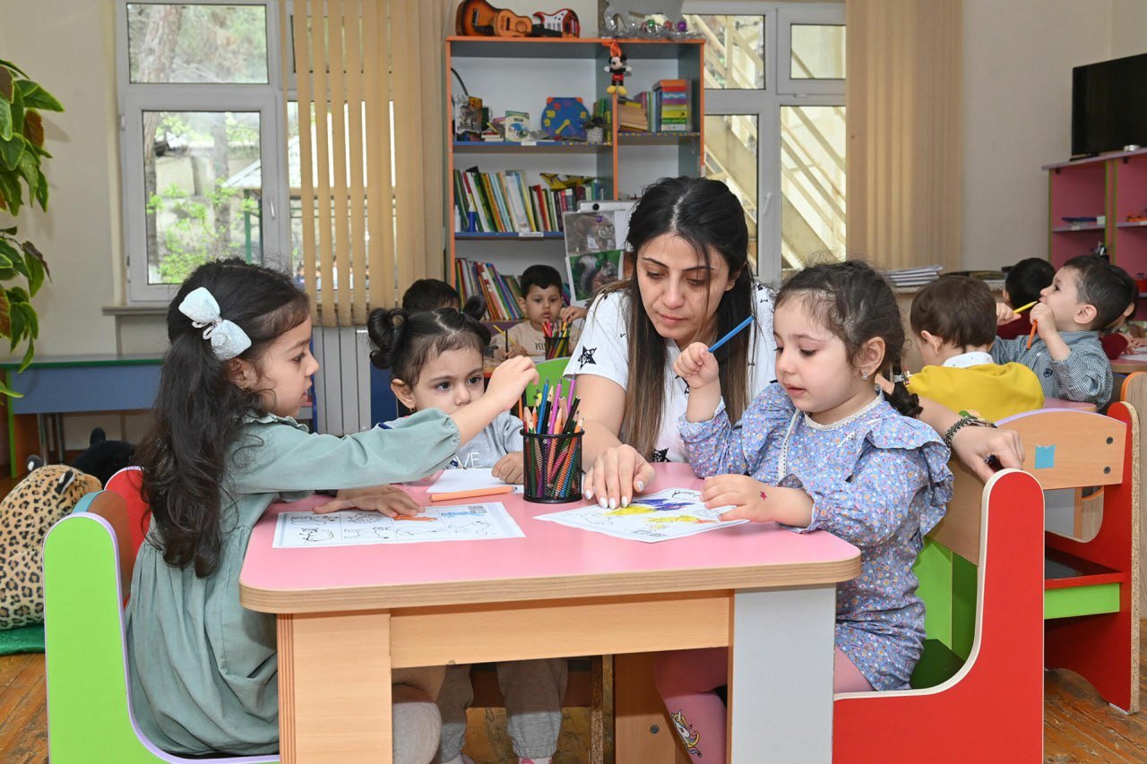Bağça müəllimlərinin psixoloji vəziyyəti yoxlanılır? &ndash; Rəsmi AÇIQLAMA