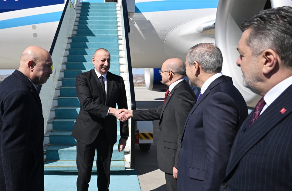 İlham Əliyev Türkiyəyə getdi - FOTO/VİDEO - foto 1