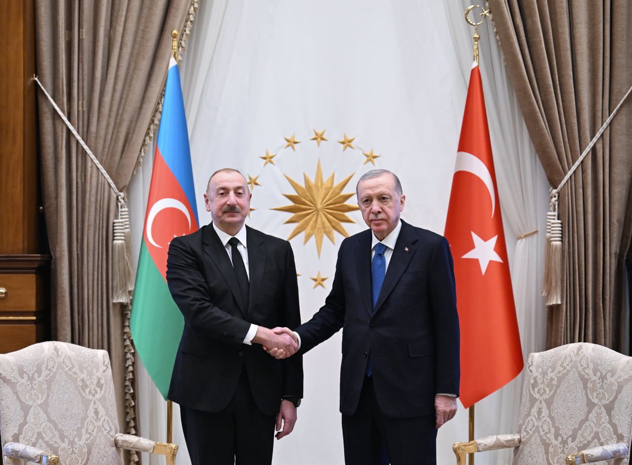 İlham Əliyevin Ərdoğanla təkbətək görüşü keçirildi - FOTO/VİDEO - foto 1
