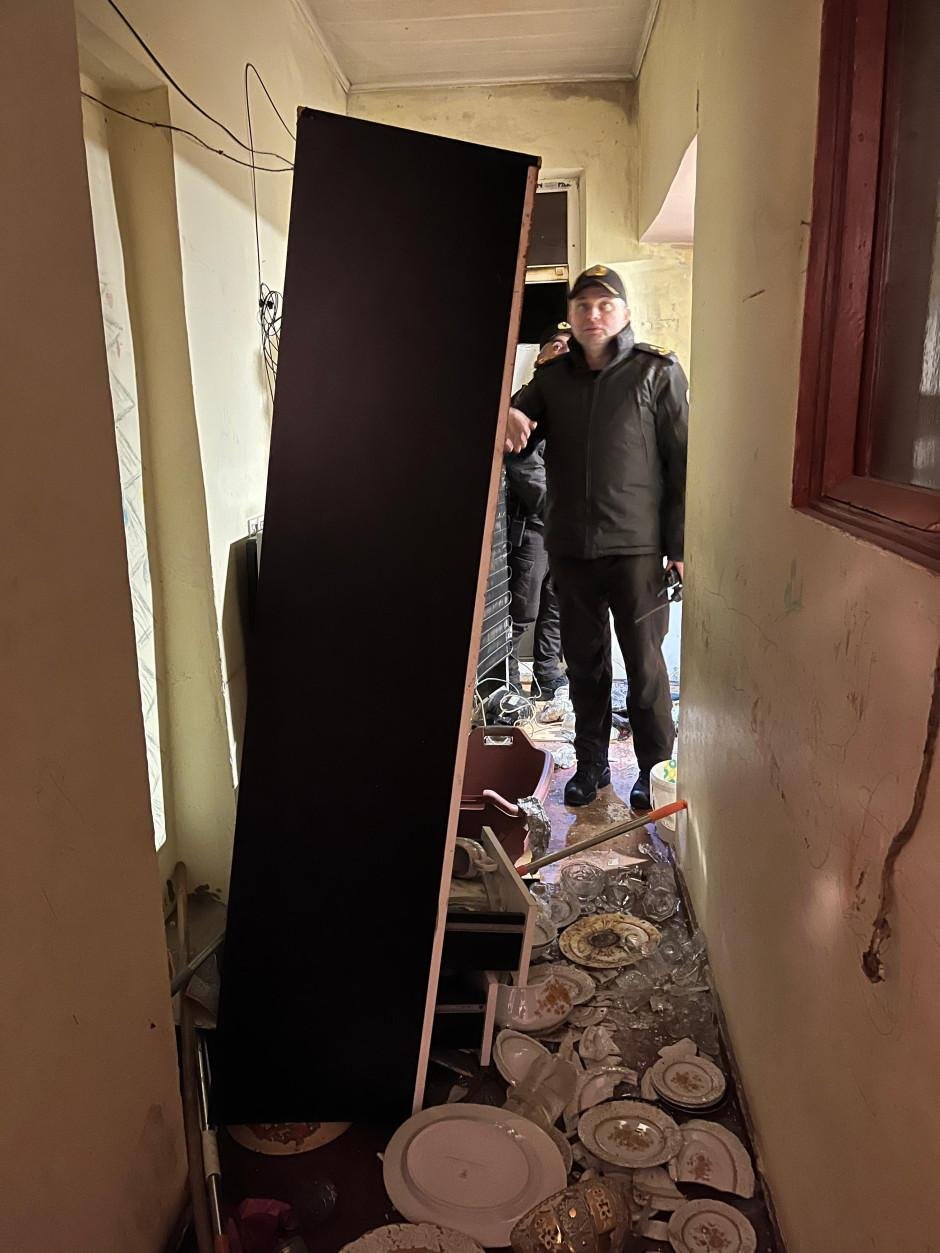 SON DƏQİQƏ: Sabunçuda güclü partlayış – Xəsarət alanlar VAR – FOTO/VİDEO - foto 5