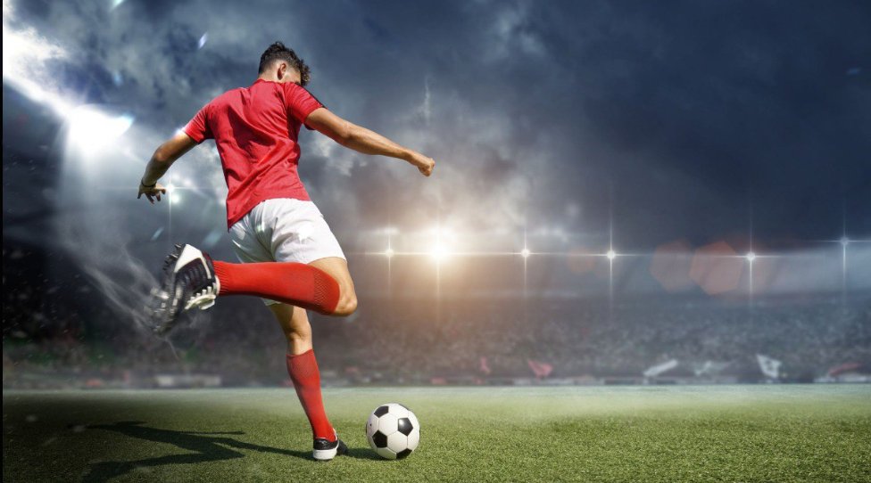 Məşhur futbolçu xəstəxanaya YERLƏŞDİRİLDİ Məşhur futbolçu xəstəxanaya YERLƏŞDİRİLDİ