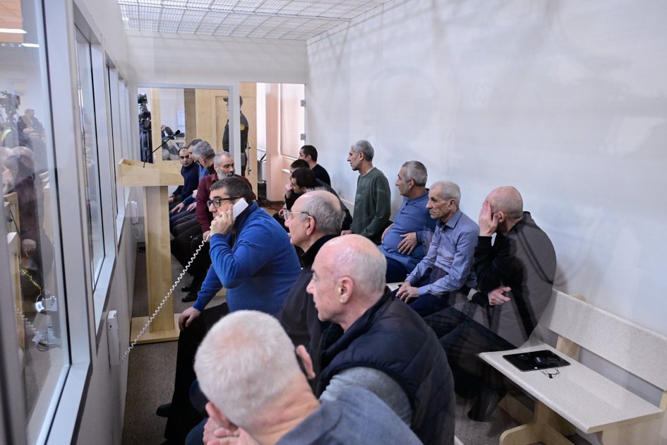 Arayikgilin növbəti məhkəməsi keçirildi, prokurorun sualları cavablandırıldı - FOTO - foto 10