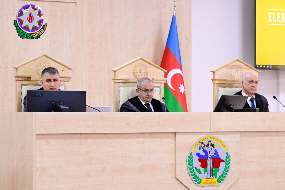 Arayikgilin növbəti məhkəməsi keçirildi, prokurorun sualları cavablandırıldı - FOTO - foto 9